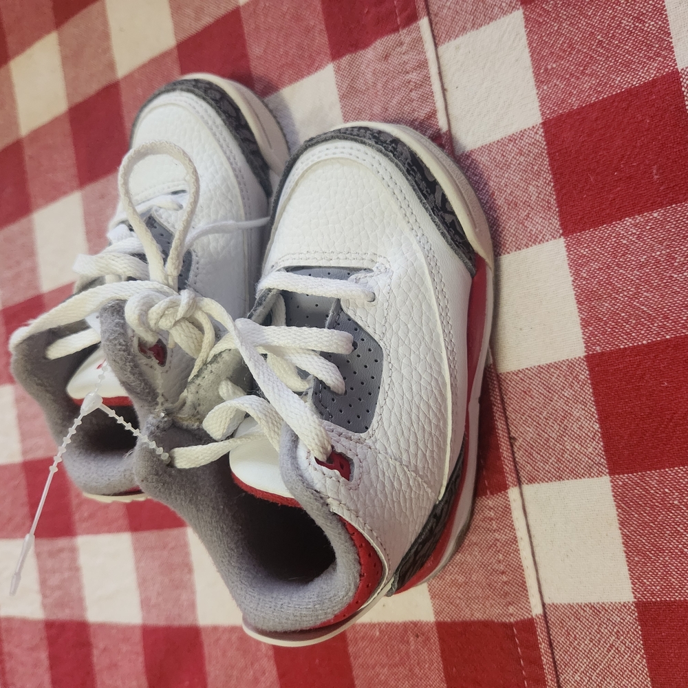 Jordan Kids White and Red Sneakers